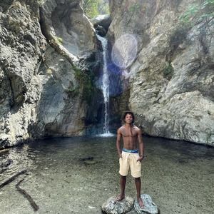 Meet your Posher, Jonathan